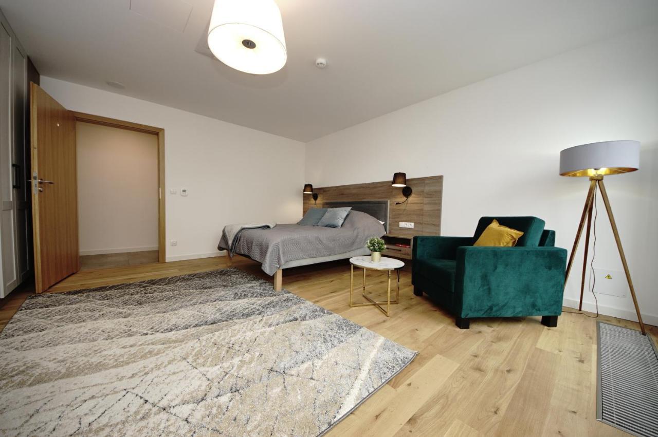 Bh Properties, Apartamenty Teatr Wybrzeze Srodmiescie Гданск Екстериор снимка