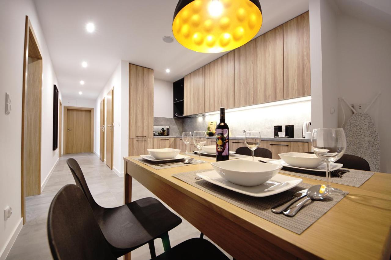 Bh Properties, Apartamenty Teatr Wybrzeze Srodmiescie Гданск Екстериор снимка