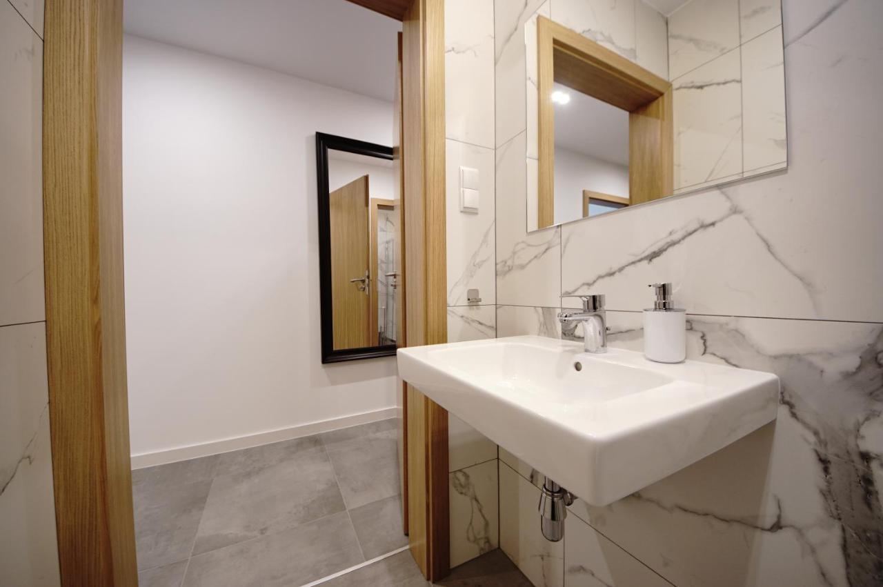 Bh Properties, Apartamenty Teatr Wybrzeze Srodmiescie Гданск Екстериор снимка