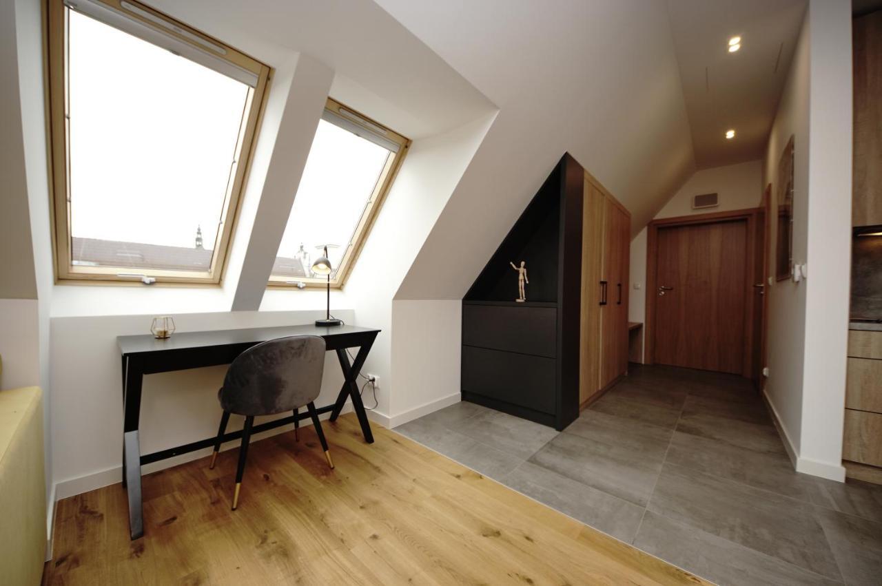 Bh Properties, Apartamenty Teatr Wybrzeze Srodmiescie Гданск Екстериор снимка