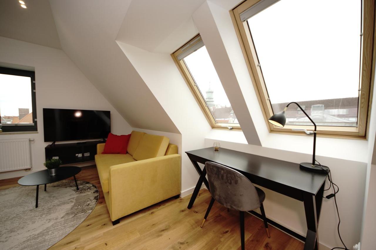 Bh Properties, Apartamenty Teatr Wybrzeze Srodmiescie Гданск Екстериор снимка